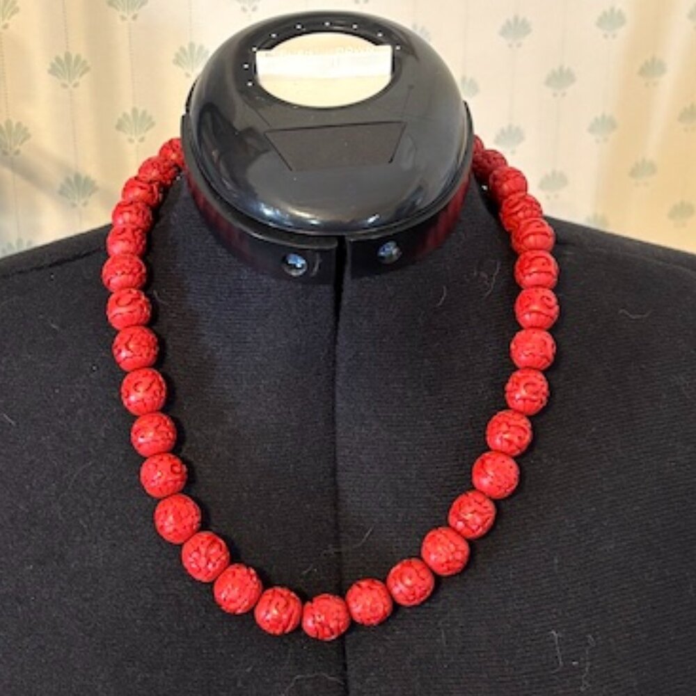 Vintage Chinese Hand Carved Red Cinnabar Beaded Necklace